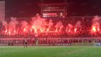 Suporter Madura United, menyalakan flare memperingati ulang tahunnya membuat laga melawan Persiba Balikpapan tertunda pada Torabika SC 2016 di Stadion Gelora Bangkalan, Senin(13/6/2016).  (Bola.com/Nicklas Hanoatubun)