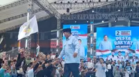 Calon presiden (capres) nomor urut 02, Prabowo Subianto menggelar kampanye akbar Stadion Gelora Delta Sidoarjo, Jawa Timur, Jumat (9/2/2024) (Liputan6.com/Lizsa Egeham)