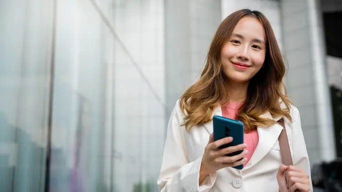 5 Rutinitas Skincare Sederhana yang Bisa Merawat Kulit di Tengah Kesibukan Padat