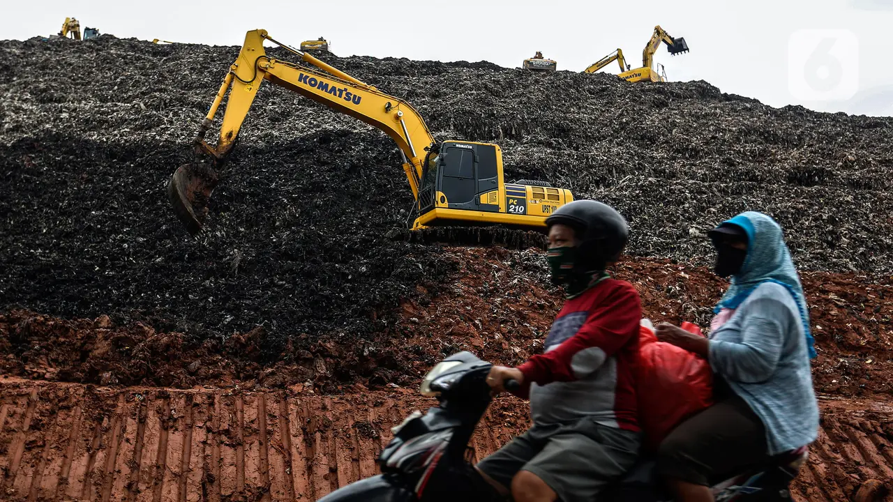 Peringatan Hari Sampah di TPST Bantar Gebang