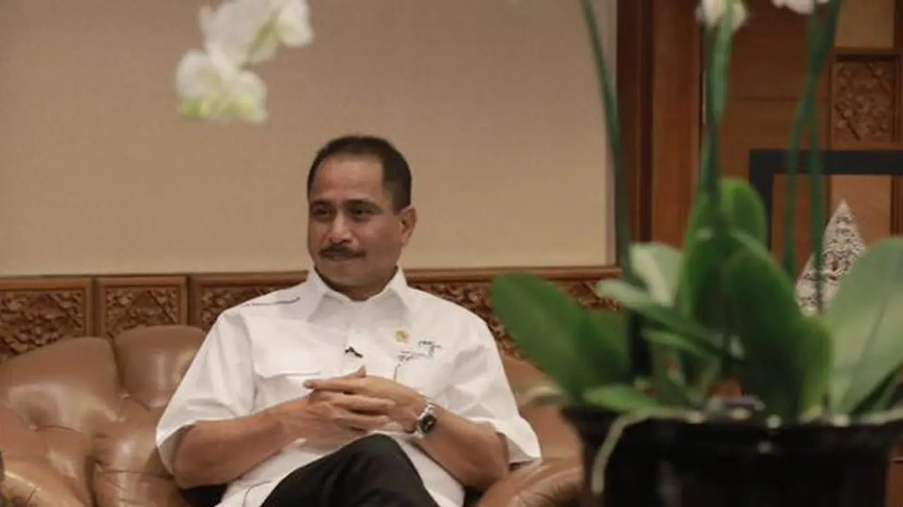 Menpar pun menetapkan Tim Crisis Center itu sebagai program prioritas 10 besar.