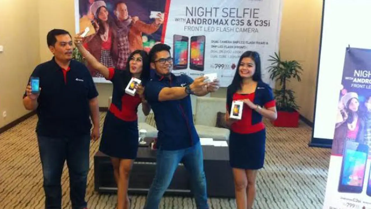 Smartfren Andromax C3s dan C3si Sambangi Medan