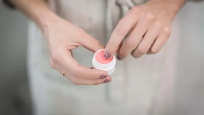 Bikin Lip Balm Dalam 30 Menit, Mau?