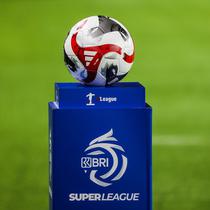 Penampakan bola yang di pakai pada&nbsp;BRI Super League 2025/2026.&nbsp;(Bola.com/Abdul Aziz)&nbsp;