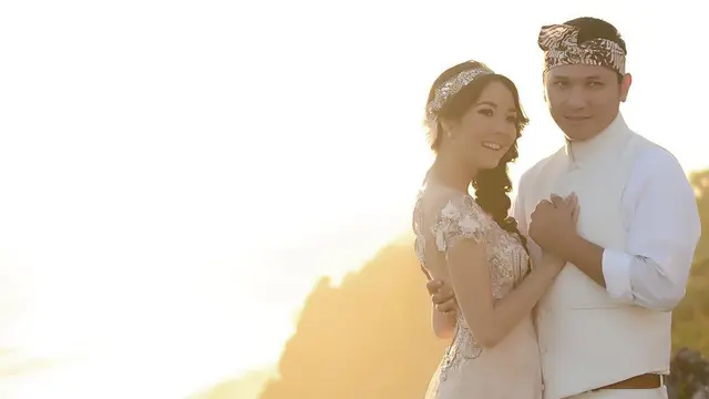 [Bintang] Gading Marten dan Gisella Anastasia