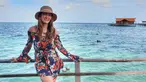 Selain senang dengan sepakbola, wanita kelahiran 12 April 1991 ini miliki hobi untuk berwisata alam. Salah satunya yakni pergi ke pantai. Guna menikmati keindahan pantai, wanita kelahiran 12 April 1991 ini kenakan topi agar menghalau teriknya sinar matahari. (Liputan6.com/IG/@intansaumadina)