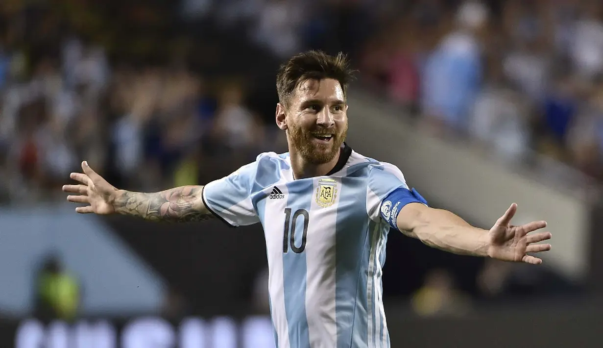 Striker Argentina, Lionel Messi, merayakan golnya ke gawang Panama pada laga Grup D Copa America Centenario 2016, di Stadion Soldier Field, Chicago, Amerika Serikat, Sabtu (11/6/2016). (AFP/Omar Torres)