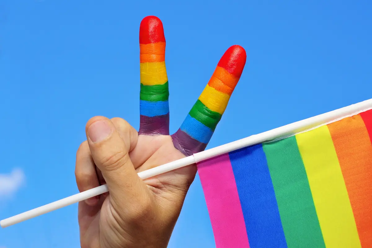 [QUIZ] Apakah Kamu Berpotensi Jadi Gay? Cari Tahu di Sini!