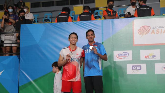 <p>Jonatan Christie dan Chico. (PBSI Media)</p>