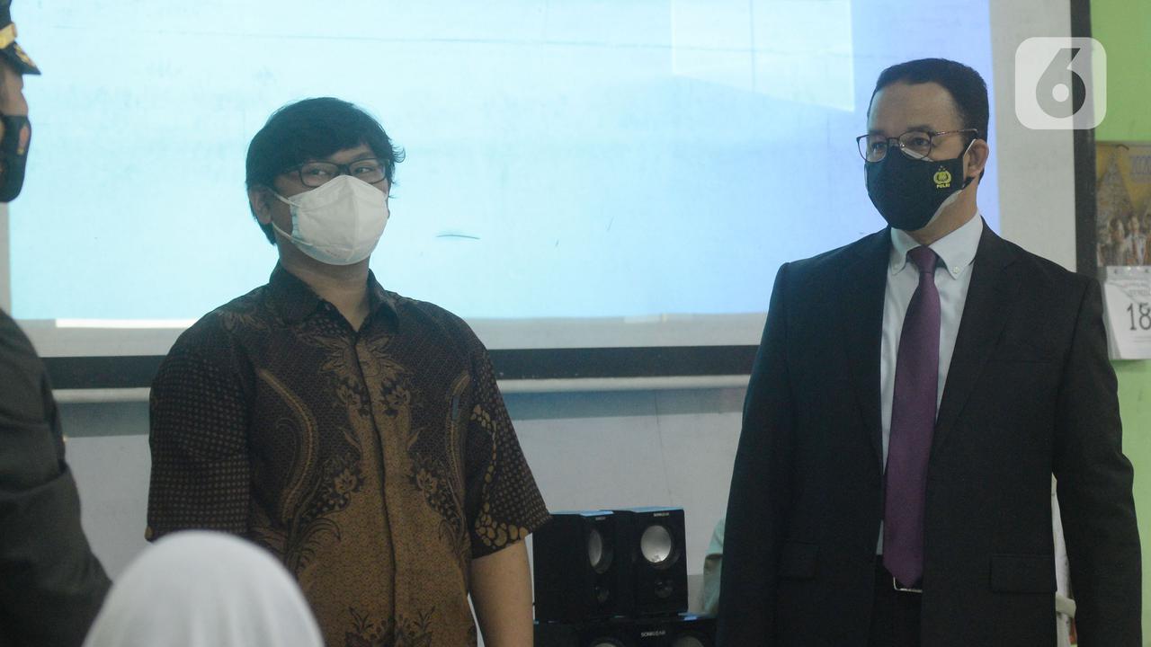 Vaksinasi Anak Usia 12-17 Tahun di SMAN 20 Jakarta