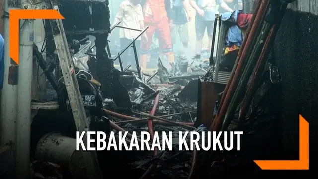 Ratusan korban kebakaran Krukut belum berani kembali ke rumah. Sebagian mengungsi ke rumah tetangga dan kerabat. Para korban juga belum dapat bantuan.