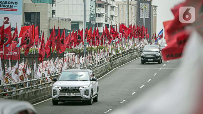 Satpol PP Jakarta Bakal Bersihkan Fly Over dari Atribut Partai