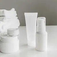 Tren skincare yang berkembang selama ini seringkali identik dengan banyaknya tahapan yang harus dilakukan (Sumber: Pexels.com)
