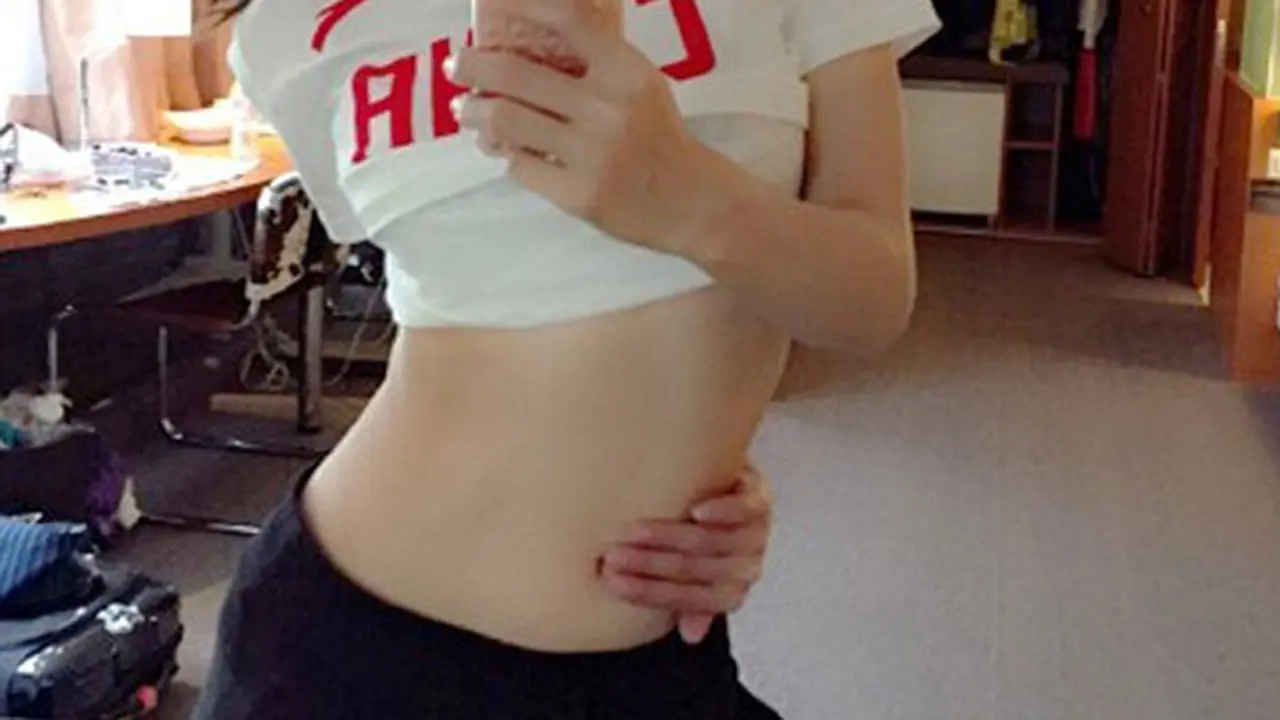 'Belly Button Challenge' Seberapa Kurus Kamu? Ini Buktinya!