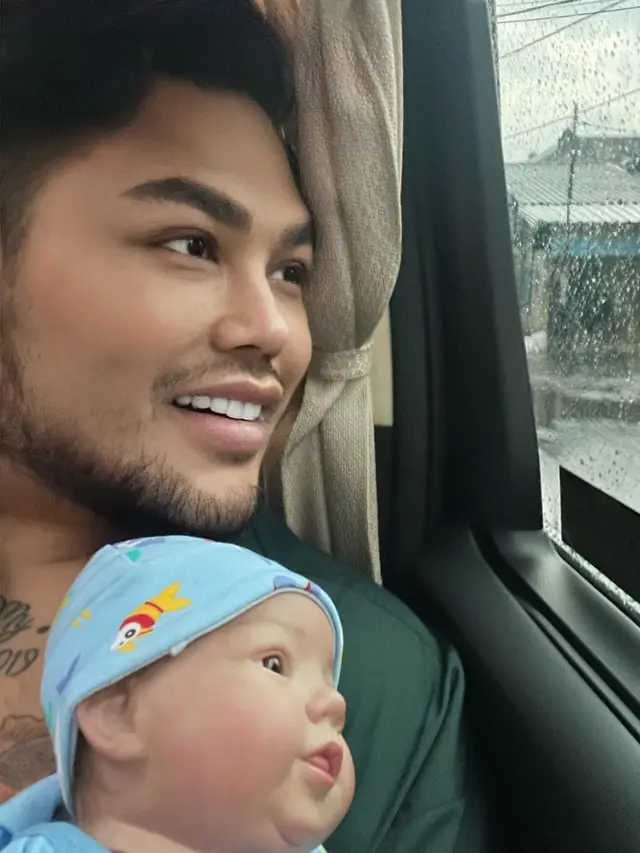 8 Momen Ivan Gunawan saat Asuh 'Sang Anak' Miracle Putra, Jadi Sorotan