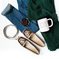 Ilustrasi sweater vest/dok. unsplash heather