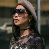 Atasi bad hair day dengan aksesoris kepala yang harganya terjangkau. (Sumber foto: ath.unileverservices.com)