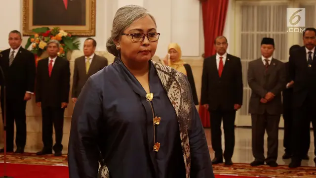 Presiden Joko Widodo Lantik Enam Dubes di Istana Negara