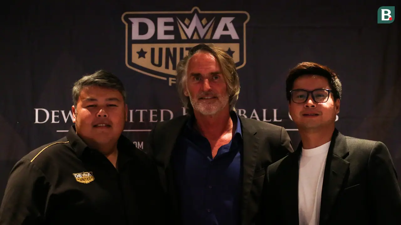 Konferensi Pers Perkenalan Pelatih Baru Dewa United Jan Olde Riekerink untuk BRI Liga 1 2022/2023