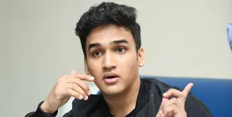 Beberapa bulan belakangan ini, banyak artis India ke Indonesia. Menghibur para penggemarnya di Tanah Air. Belum lama ini, ada 27 artis India datang ke Indonesia. (Bambang E. Ros/Bintang.com)