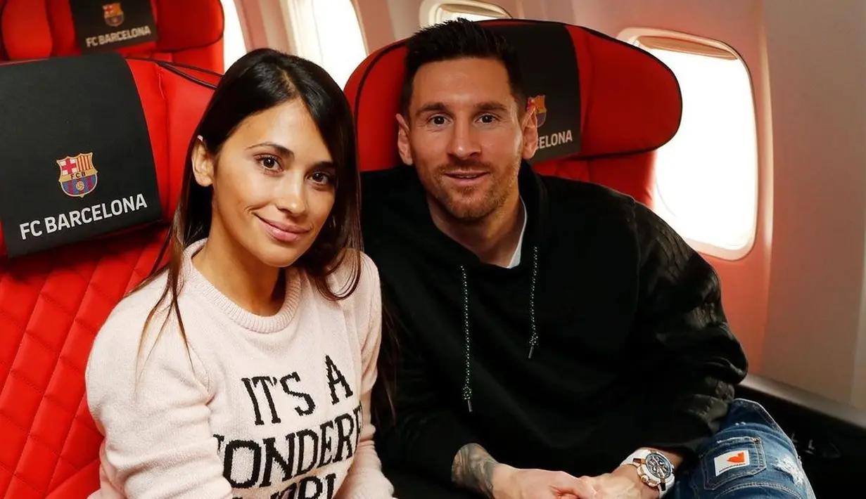 Messi dan Antonella kini sudah memiliki tiga orang anak bernama Thiago, Mateo dan Ciro. Kehadiran buah hati semakin membuat Messi dan Antonella semakin mesra saja. Tak heran jika hubungan keduanya selalu jauh dari kabar tak sedap. (Liputan6.com/IG/leomessi)