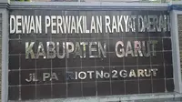 Calon anggota DPRD Garut 2029-2024 segera berganti, Dari sekitar 50 anggota DPRD lalu, hanya sekitar 23 anggota DPRD Garut yang kembali terpilih, sisanya sebanyak 27 orang diisi wajah baru hasil pileg 2024. (Liputan6.com/Jayadi Supriadin)