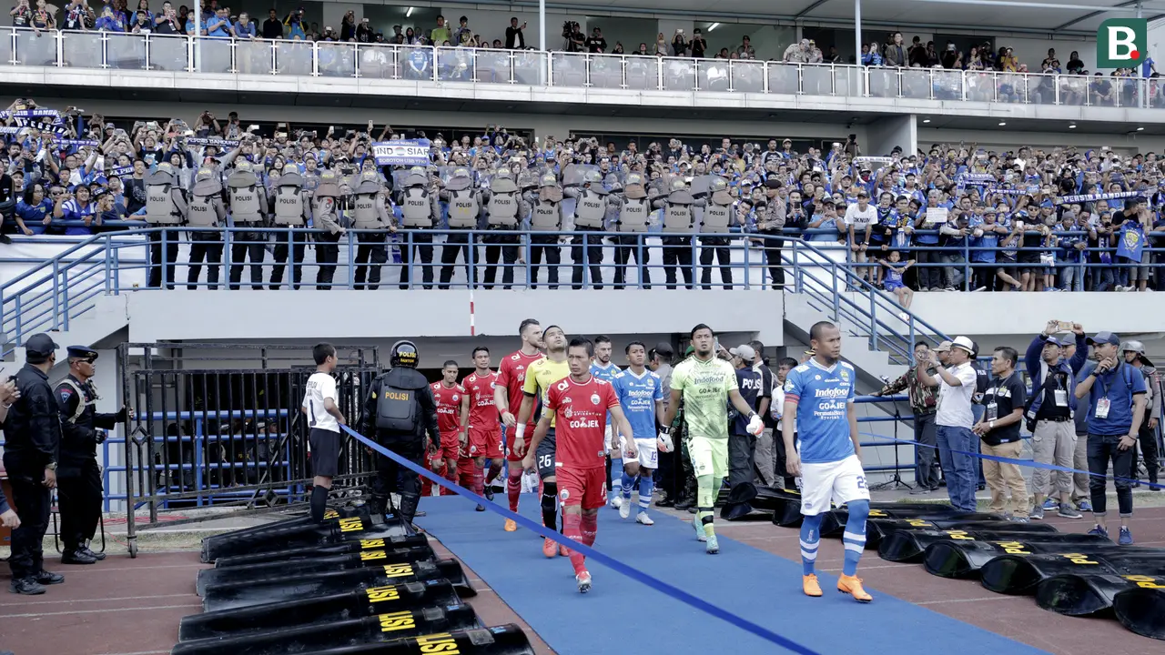 Liga 1 Indonesia 2018 : Persib Bandung Vs Persija Jakarta