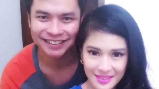 Dian Sastrowardoyo bersama Ryan Ogilvy (Instagram/therealdisastr)