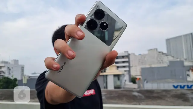 Realme GT 6