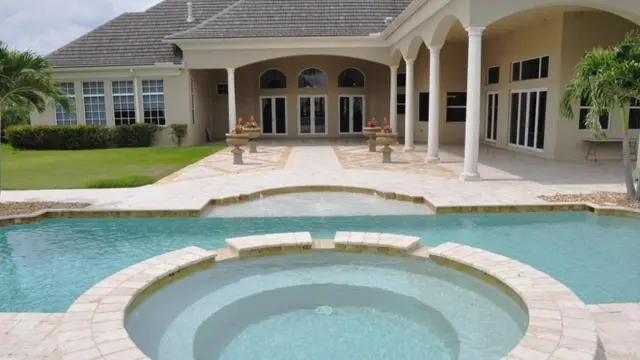 [Bintang] Dwayne Johnson