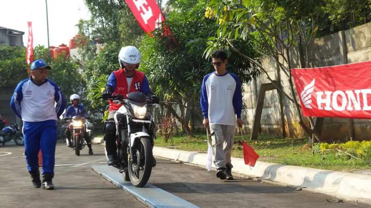 26 Bikers Klub Honda Adu Skill di Kompetisi Safety Riding