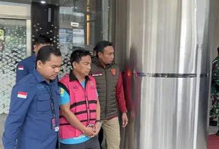 Ketua Ombudsman RI Hery Susanto resmi ditetapkan sebagai tersangka dugaan korupsi tata kelola usaha pertambangan nikel periode 2013–2025. (Liputan6.com/Ady Anugrahadi)