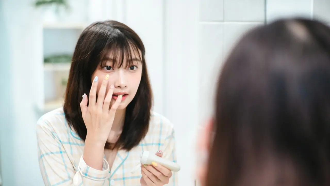 Skincare Retinol untuk Remaja, Apakah Boleh Digunakan? Intip Faktanya!
