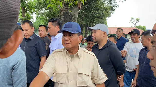 Prabowo Ziarah ke Makam Ibunya Usai Pilpres 2024