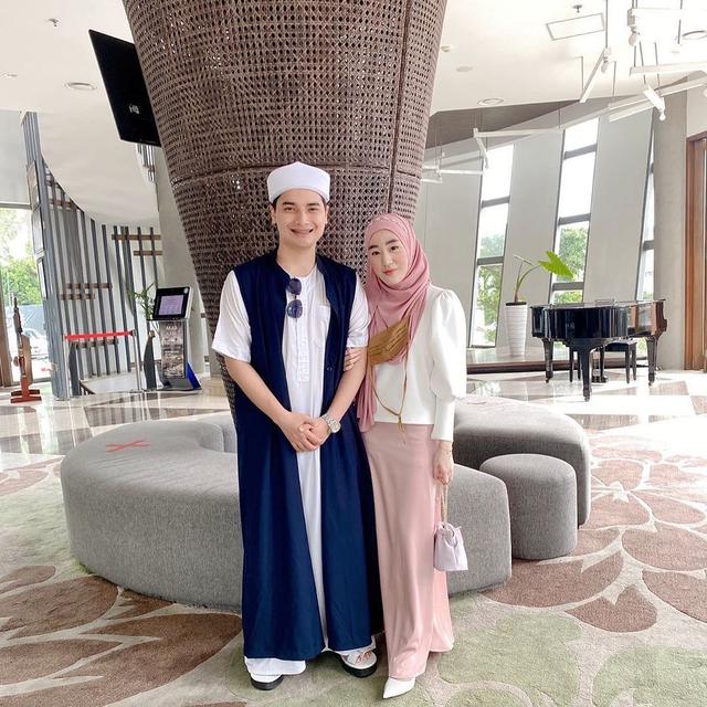 Santer Diisukan Cerai, Ini 6 Potret Kebersamaan Alvin Faiz dan Larissa Chou