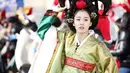 Sudah tak perlu diragukan lagi kecantikan dari Kim Tae Hee. Apalagi ketika dirinya memakai hanbok di drama My Princess, Jang Ok Jeong, dan Lives in Love. (Foto: soompi.com)
