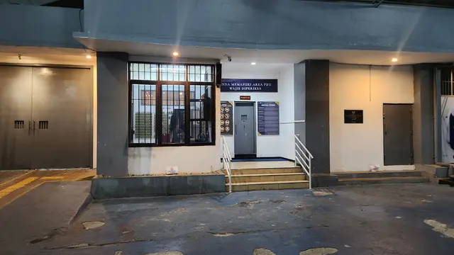 Tampak area akses pintu masuk menuju ruangan tahanan di Rutan Kelas I Depok. (Liputan6.com/Dicky Agung Prihanto)