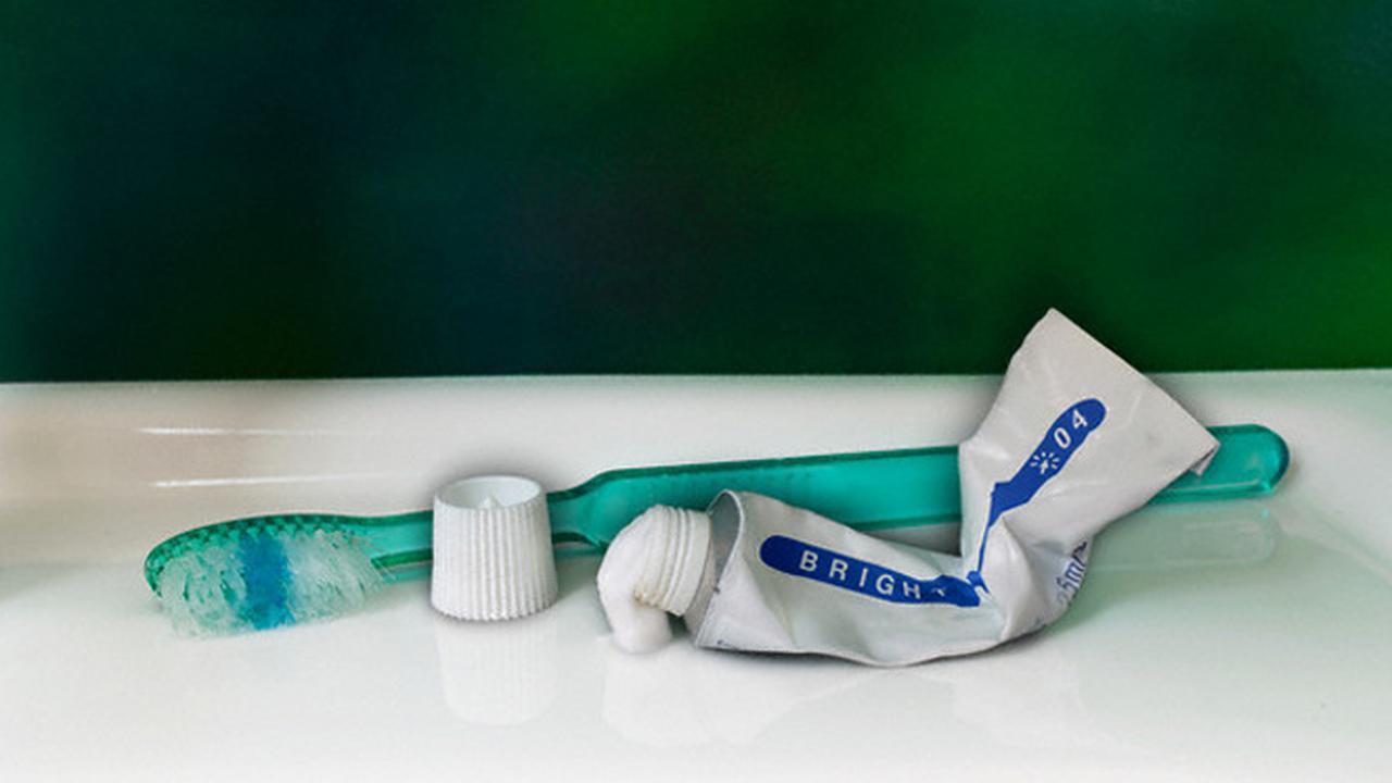 6 Manfaat Pasta Gigi untuk Kecantikan Sempurna