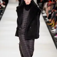 Supermodel Gigi Hadid akan sumbangkan pendapatannya selama melenggang di Fashion Week 2022 untuk Ukraina dan Palestina. (Instagram/gigihadid).