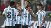 Para pemain Timnas Argentina merayakan gol ketiga ke gawang Timnas Bolivia yang dicetak striker Nicolas Gonzalez (tengah) pada laga lanjutan Kualifikasi Piala Dunia 2026 zona Conmebol di La Paz Stadium, Bolivia, Rabu (13/9/2023) dini hari WIB. (AP Photo/Gaston Brito)