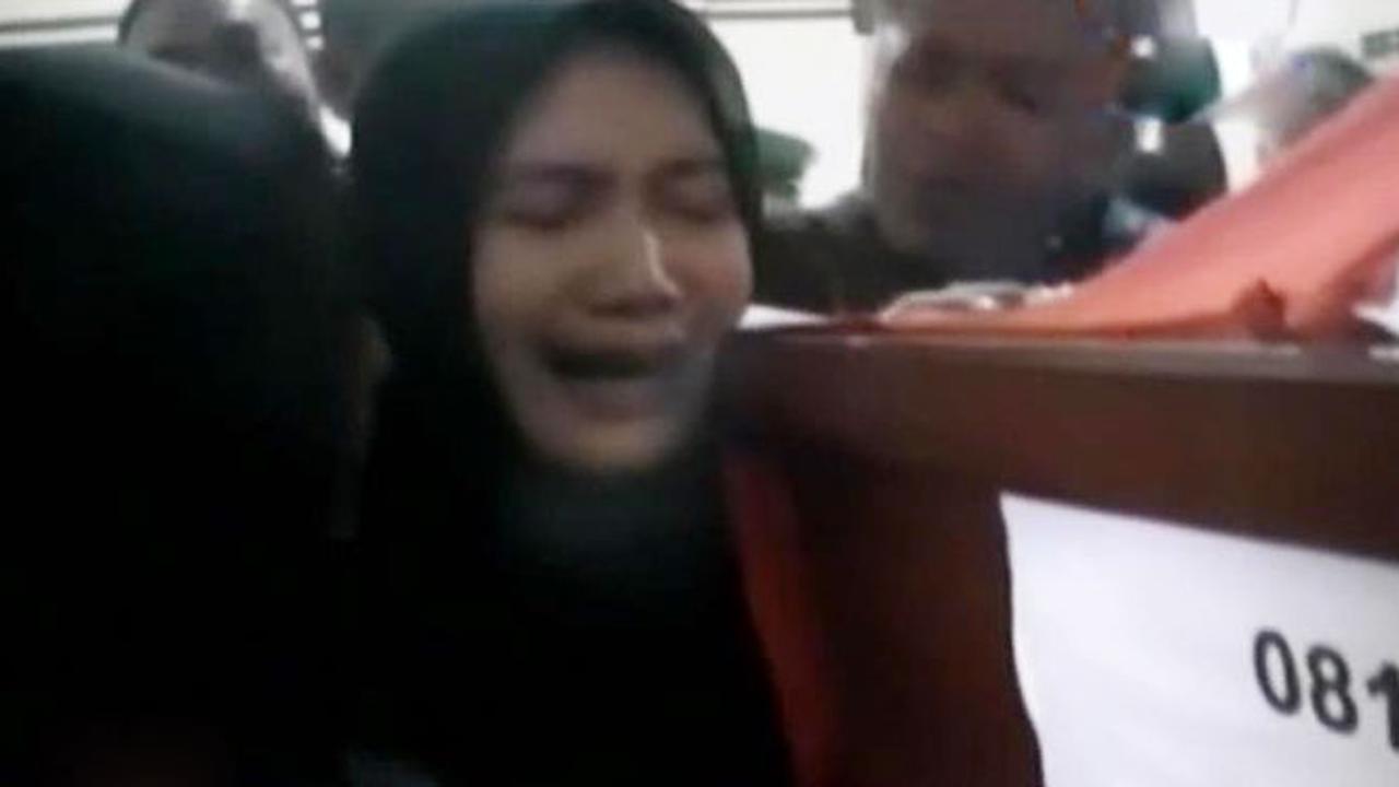 20150702-Isak Tangis Pemakaman-Medan