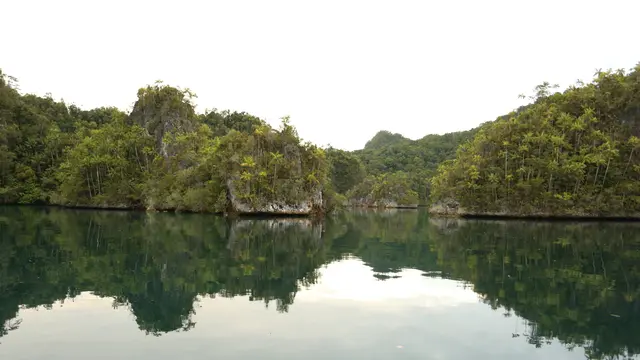 [Bintang] Buat yang Butuh Refreshing, Jalan Yuk ke Kaimana Papua Barat