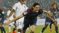1. Edinson Cavani (Paris-Saint-Germain) - 13 Gol (2 Penalti). (AP/Michel Euler)