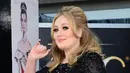 Bahkan sumber juga mengatakan, Adele pun menggunakan bahasa tubuh ketika berbincang dengan suaminya, Simon Konecki. Namun kerusakan pita suara itu sangat membuat Adele terluka. (AFP/FREDERIC J. BROWN)