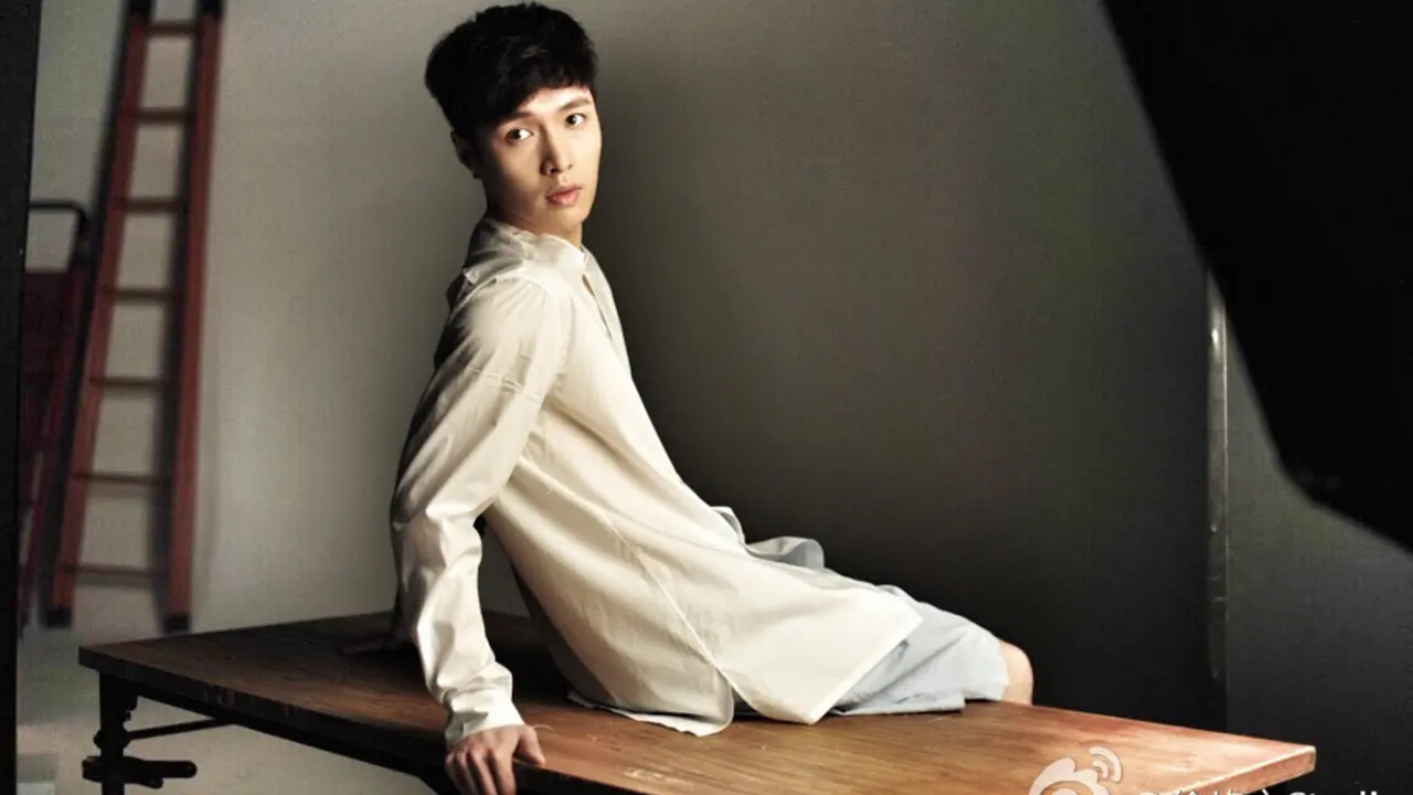 Lay EXO