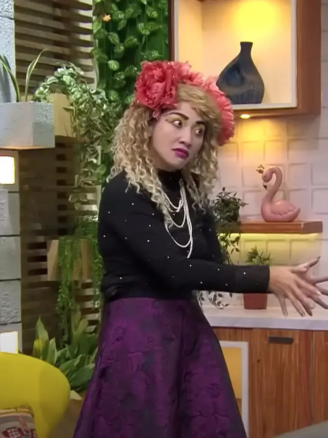 Penampilan Hesti Purwadinata di acara lawak. (Foto: Dok. YouTube Trans7 Official)