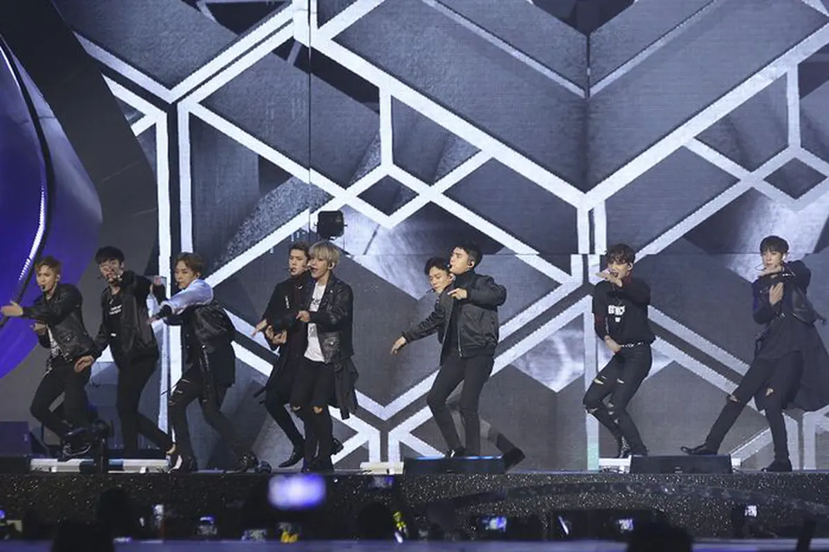 EXO