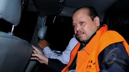 Sutan merupakan tersangka kasus dugaan gratifikasi dalam penetapan Anggaran Pendapatan dan Belanja Negara Perubahan (APBN-P) Kementerian ESDM di Komisi VII DPR RI, Jakarta, Senin (2/2/2015). (Liputan6.com/Faisal R Syam)