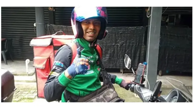 Mantan Pebalap Moto 2 Ini Jadi Pengantar Makanan Akibat COVID-19, Bikin Haru