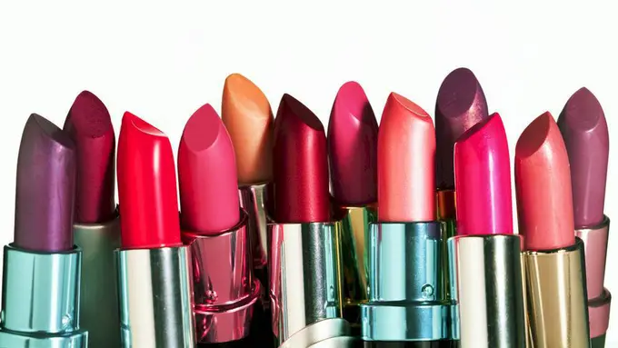 12 Foto yang Membuat Pecinta Lipstik 'Mupeng'